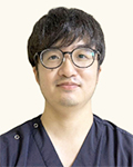 西平　知晃